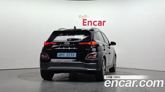 HYUNDAI KONA ELECTRIC 2019 — 115 369 км, чёрный, Корея — под ключ — фото 4