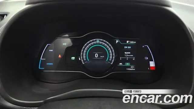HYUNDAI KONA ELECTRIC 2019 — 115 369 км, чёрный, Корея — под ключ — фото 8