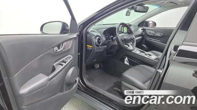 HYUNDAI KONA ELECTRIC 2019 — 115 369 км, чёрный, Корея — под ключ — фото 10