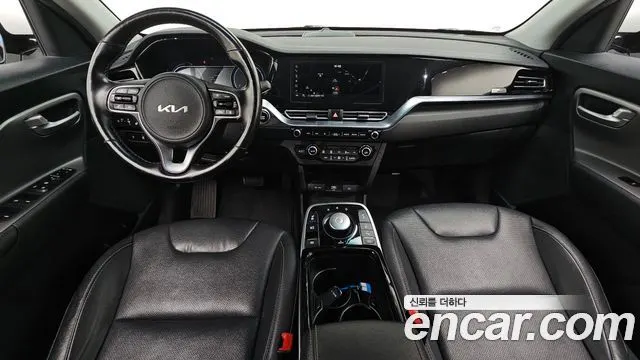 KIA NIRO PLUS 2023 — 147 784 км, белый, Корея — под ключ — фото 7