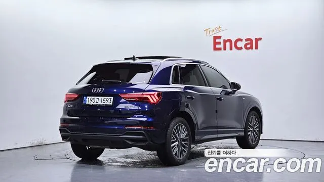 AUDI Q3 2023