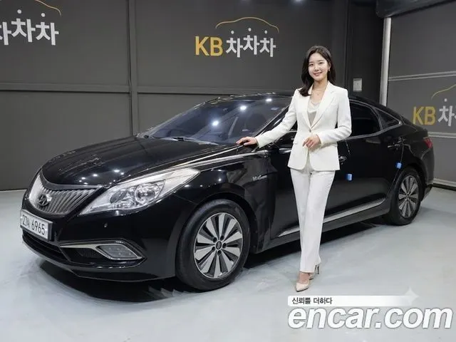 HYUNDAI GRANDEUR HYBRID HG 2016
