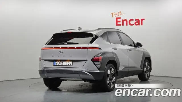 HYUNDAI KONA HYBRID 2023 — 43 725 км, серебристо-серый, Корея — под ключ — фото 2