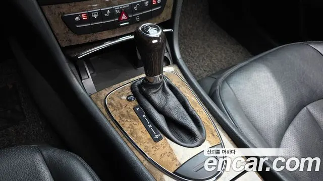 MERCEDES-BENZ E-CLASS W211 2005 — 265 651 км, серебристый, Корея — под ключ — фото 9