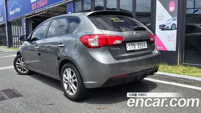 KIA FORTE HATCHBACK 2012 — 150 346 км, Корея — под ключ — фото 4