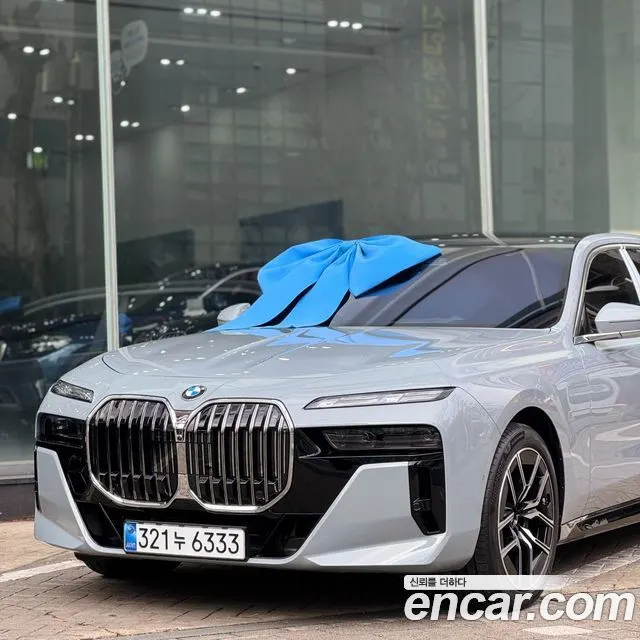 BMW 7 SERIES 2026 — 5 000 км, светло-серебристый, Корея — под ключ — фото 8