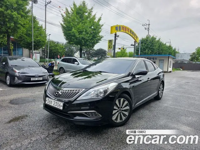 HYUNDAI GRANDEUR HYBRID HG 2016
