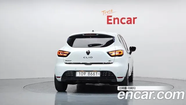 RENAULT KOREA CLIO 2018 — 43 250 км, белый, Корея — под ключ — фото 4