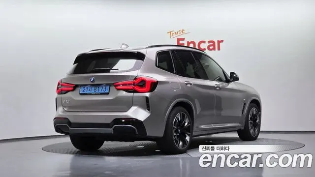 BMW IX3 2024