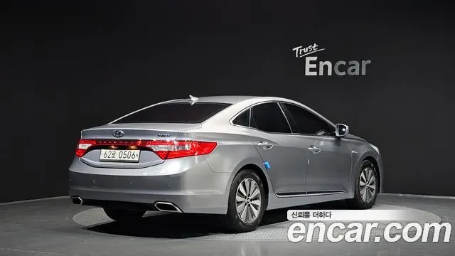 HYUNDAI GRANDEUR HYBRID 2016 — 171 973 км, серебристо-серый, Корея — под ключ — фото 2