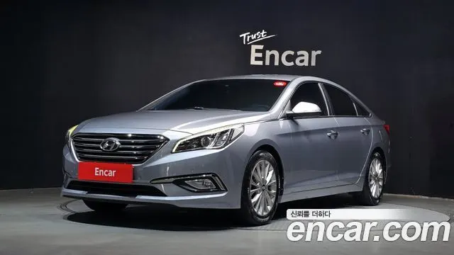 HYUNDAI SONATA 2017 — 136 186 км, серебристо-серый, Корея — под ключ — фото 1
