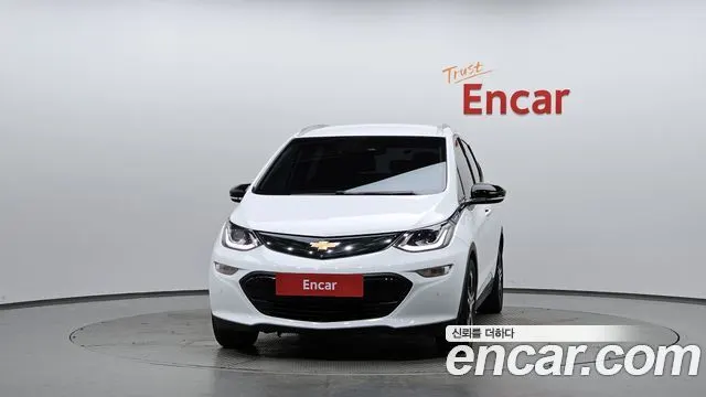 CHEVROLET BOLT 2019 — 117 873 км, белый, Корея — под ключ — фото 3