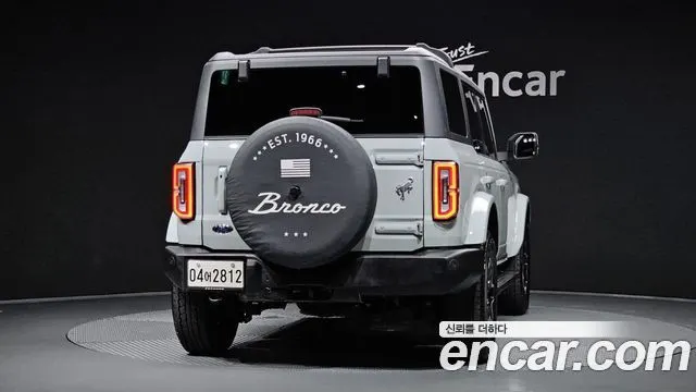FORD BRONCO 2023 — 30 181 км, светло-серебристый, Корея — под ключ — фото 4