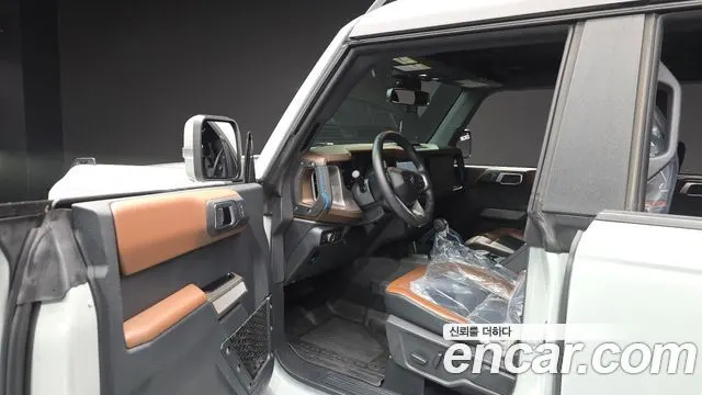 FORD BRONCO 2023 — 30 181 км, светло-серебристый, Корея — под ключ — фото 10