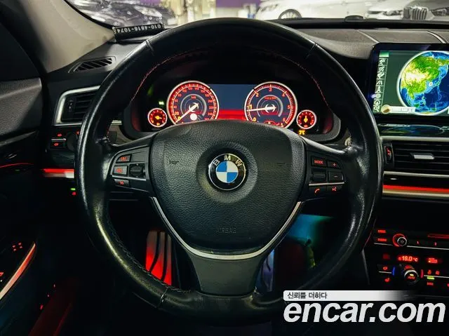 BMW 5 SERIES GT 2016 — 155 764 км, белый, Корея — под ключ — фото 10