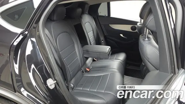 MERCEDES-BENZ GLC-CLASS X253 2018 — 138 177 км, чёрный, Корея — под ключ — фото 11