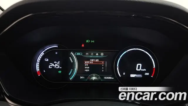 KIA NIRO PLUS 2023 — 163 089 км, белый, Корея — под ключ — фото 8
