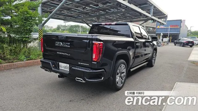 GMC SIERRA 2025 — 9 847 км, чёрный, Корея — под ключ — фото 1