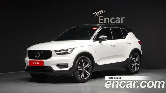 VOLVO XC40 2019 — 73 294 км, белый, Корея — под ключ — фото 1