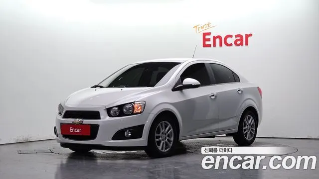 CHEVROLET AVEO SEDAN 2016 — 120 311 км, белый, Корея — под ключ — фото 1