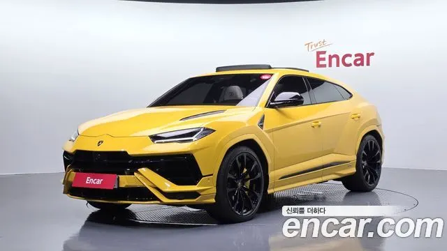 LAMBORGHINI URUS 2024 — 12 736 км, жёлтый, Корея — под ключ — фото 1