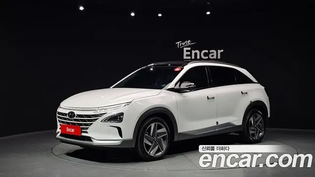 HYUNDAI NEXO 2024 — 20 411 км, серебристо-серый, Корея — под ключ — фото 1