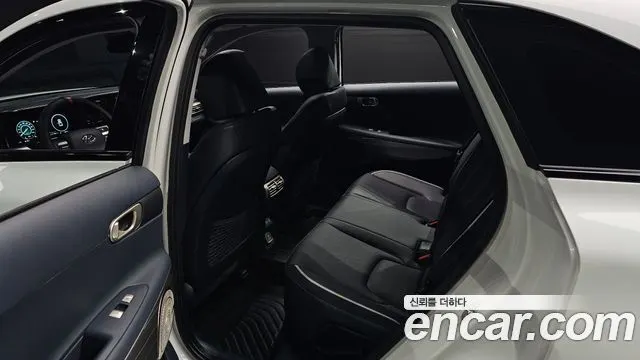 HYUNDAI NEXO 2024 — 20 411 км, серебристо-серый, Корея — под ключ — фото 11