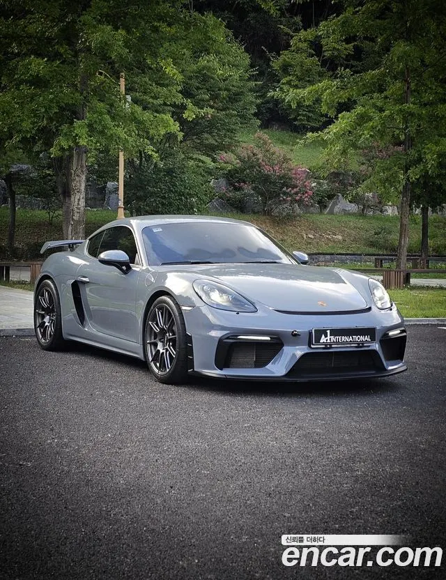 PORSCHE 718 CAYMAN 2023