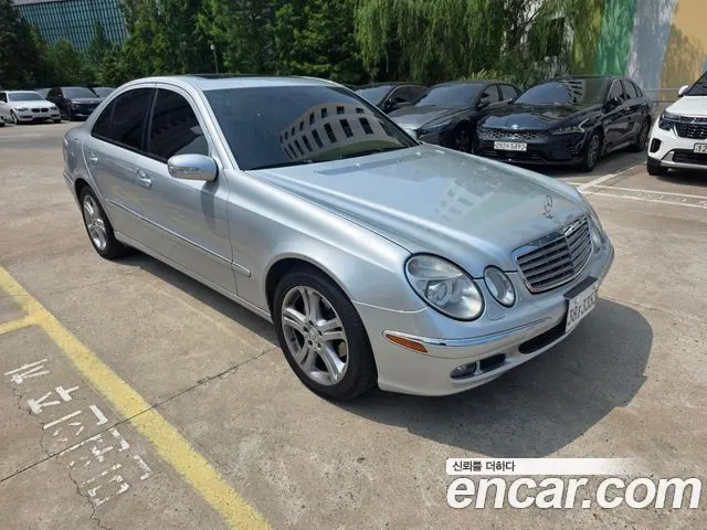 MERCEDES-BENZ E-CLASS W211 2006 — 122 700 км, серебристый, Корея — под ключ — фото 2