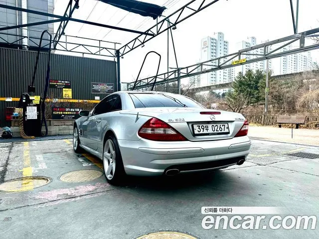 MERCEDES-BENZ SL-CLASS 2007 — 146 000 км, серебристый, Корея — под ключ — фото 2