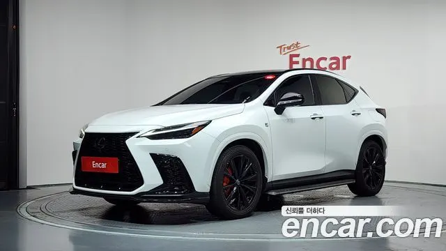 LEXUS NX450H+ 2025