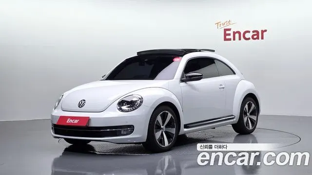 VOLKSWAGEN BEETLE 2015
