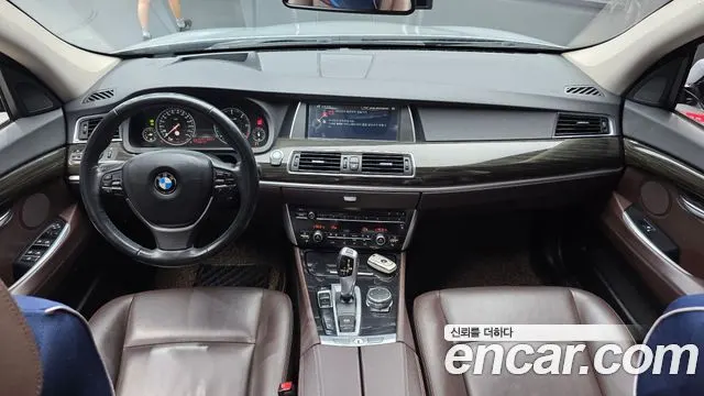 BMW 5 SERIES GT 2016 — 139 317 км, серебристый, Корея — под ключ — фото 7