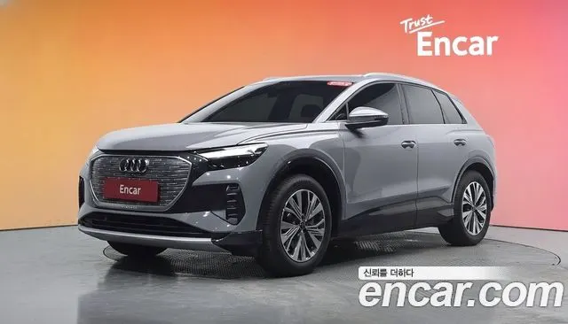 AUDI Q4 E-TRON 2026 — 718 км, серебристо-серый, Корея — под ключ — фото 2