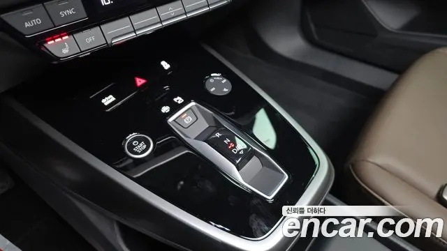 AUDI Q4 E-TRON 2026 — 718 км, серебристо-серый, Корея — под ключ — фото 9