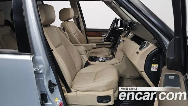 LAND ROVER DISCOVERY 4 2016 — 167 637 км, серебристо-серый, Корея — под ключ — фото 12