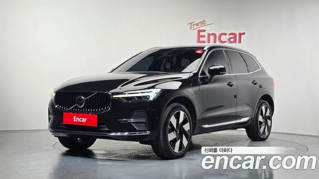 VOLVO XC60 2025