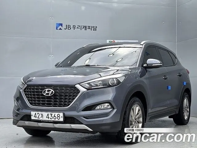 HYUNDAI TUCSON 2017 — 128 729 км, серый, Корея — под ключ — фото 1