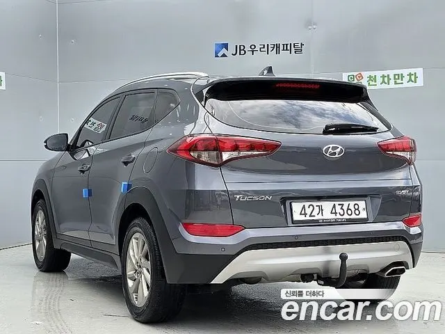 HYUNDAI TUCSON 2017 — 128 729 км, серый, Корея — под ключ — фото 4