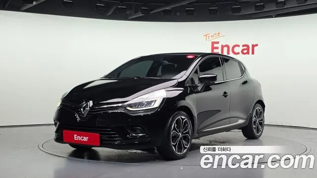RENAULT KOREA CLIO 2018 — 136 314 км, чёрный, Корея — под ключ — фото 1
