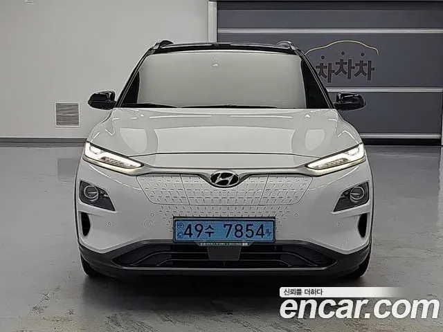 HYUNDAI KONA ELECTRIC 2019 — 124 833 км, белый, Корея — под ключ — фото 2