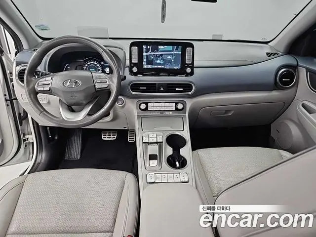 HYUNDAI KONA ELECTRIC 2019 — 124 833 км, белый, Корея — под ключ — фото 7