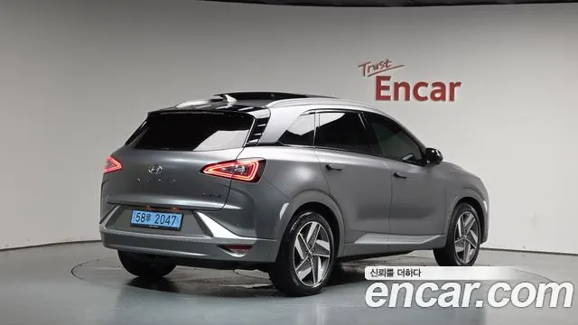 HYUNDAI NEXO 2023 — 30 353 км, серебристо-серый, Корея — под ключ — фото 2