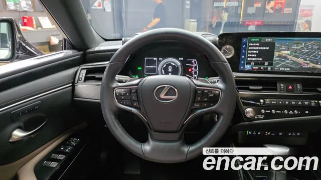 LEXUS ES300H 2024 — 21 322 км, светло-золотистый, Корея — под ключ — фото 12