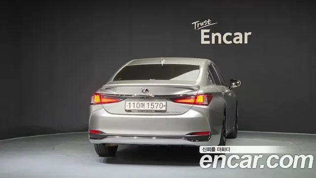 LEXUS ES300H 2024 — 21 322 км, светло-золотистый, Корея — под ключ — фото 4