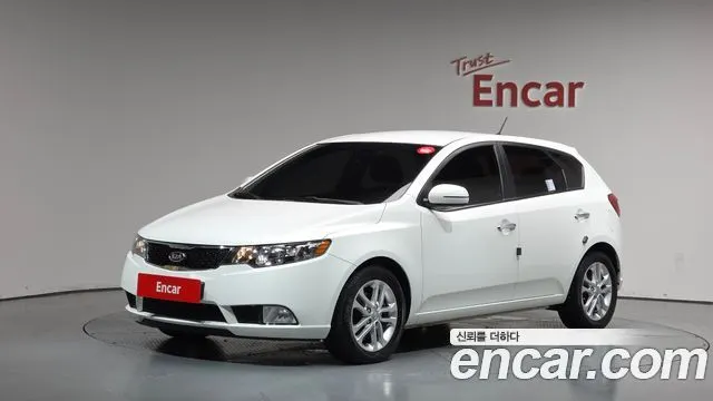 KIA FORTE HATCHBACK 2011