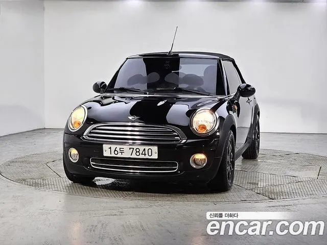 MINI COOPER CONVERTIBLE 2010 — 128 730 км, чёрный, Корея — под ключ — фото 2