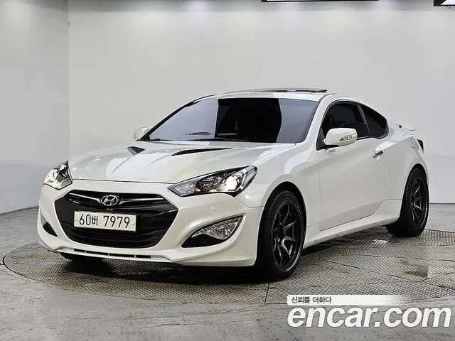 HYUNDAI GENESIS COUPE 2013 — 126 696 км, белый, Корея — под ключ — фото 2