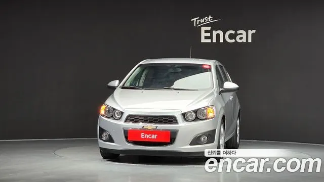 CHEVROLET AVEO HATCHBACK 2012 — 78 917 км, серебристый, Корея — под ключ — фото 3