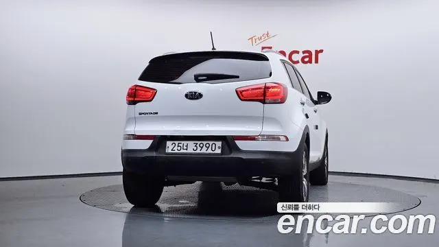 KIA SPORTAGE R 2015 — 179 382 км, белый, Корея — под ключ — фото 4